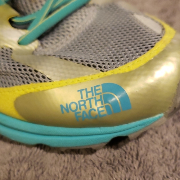 The North Face Tennis Shoes - Picture 5 of 5
